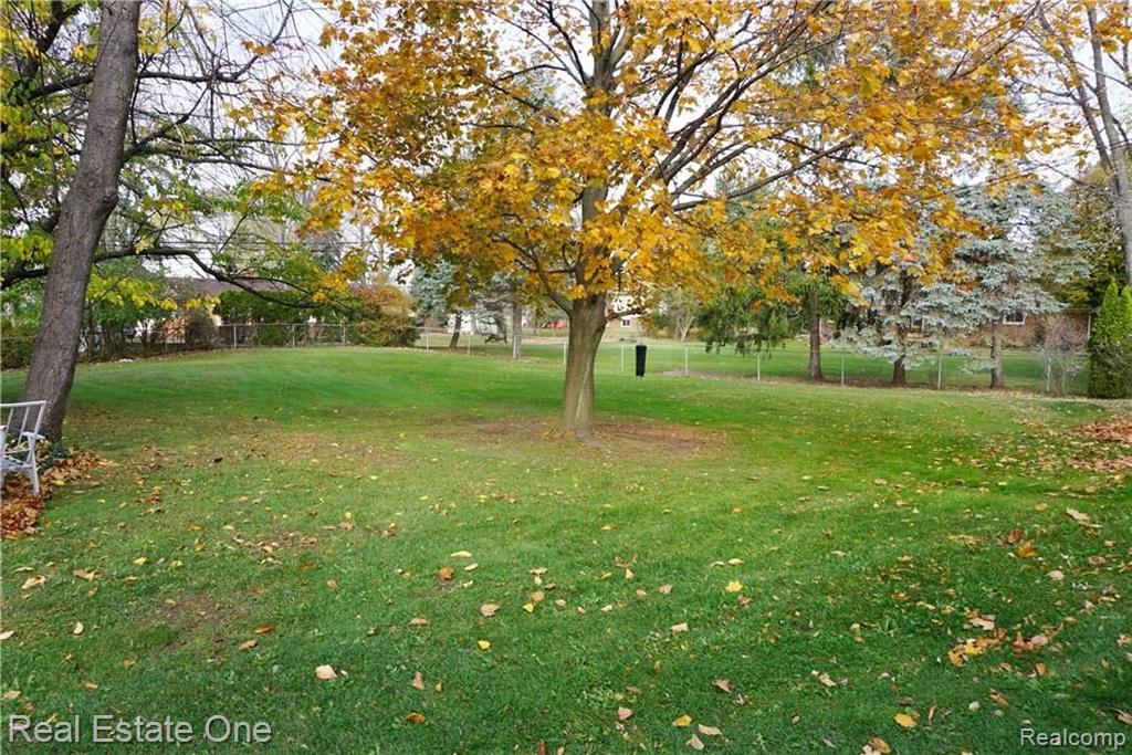 2971 Mohawk Court Rochester Hills, MI 48306 - Photo 23 of 26