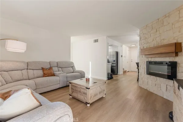 $320,000 | 428 West Avenue J5, Unit 21, Lancaster, CA 93534