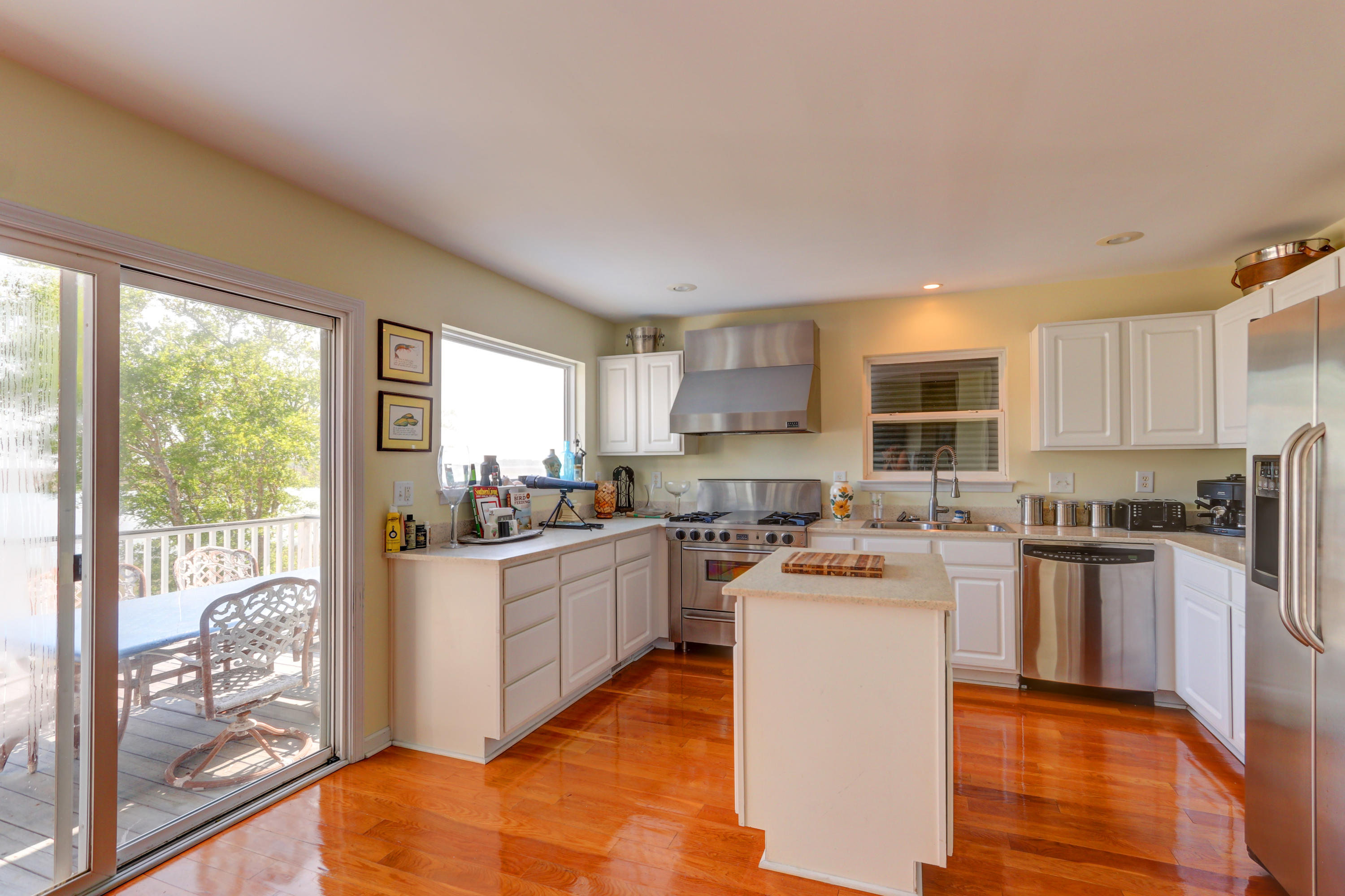 1889 Bowens Island Road Charleston, SC 29412 - Photo 10 of 41 1889 Bowens Island Rd (7)