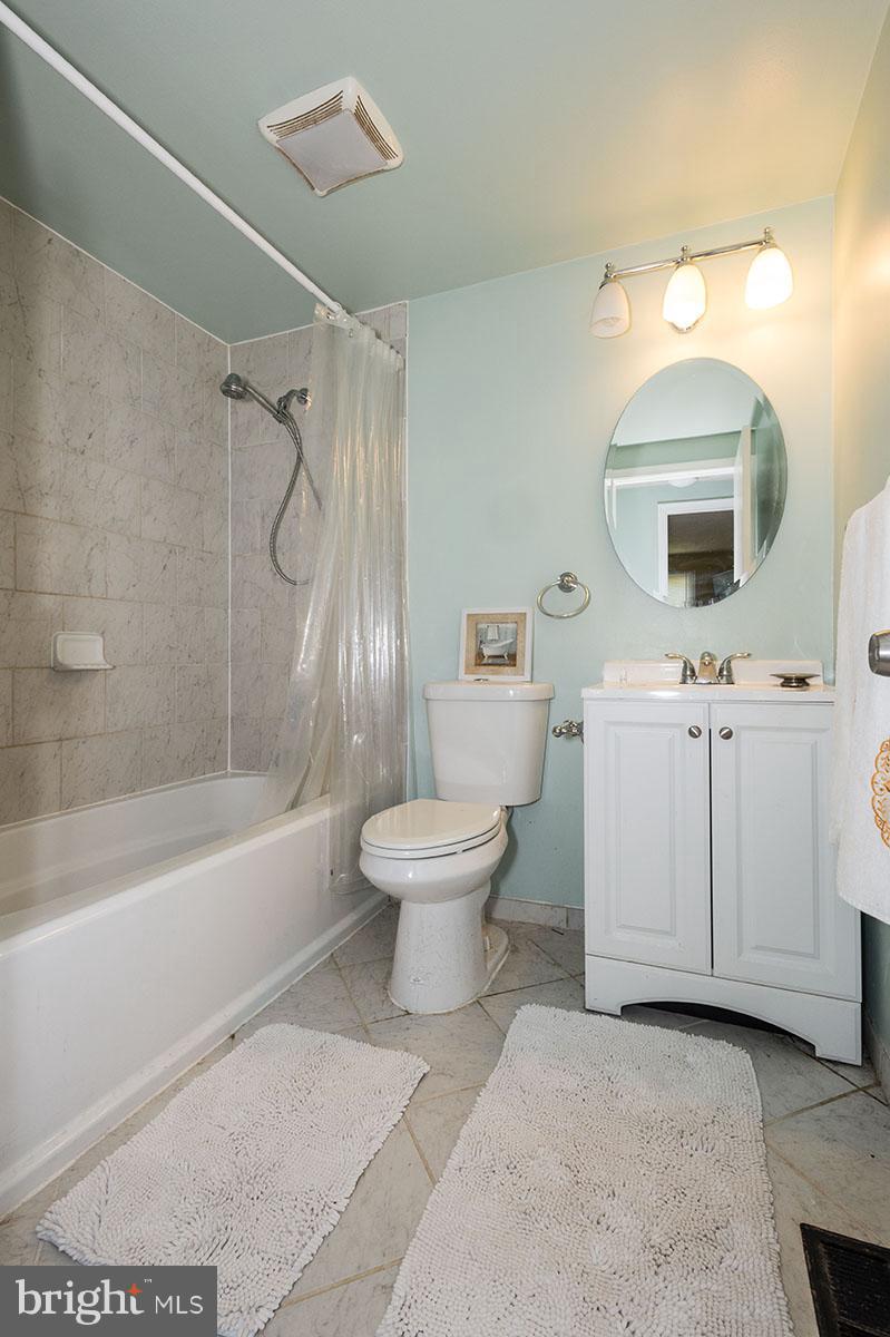 6725 Pyramid Way Columbia, MD 21044 - Photo 18 of 26 Bath