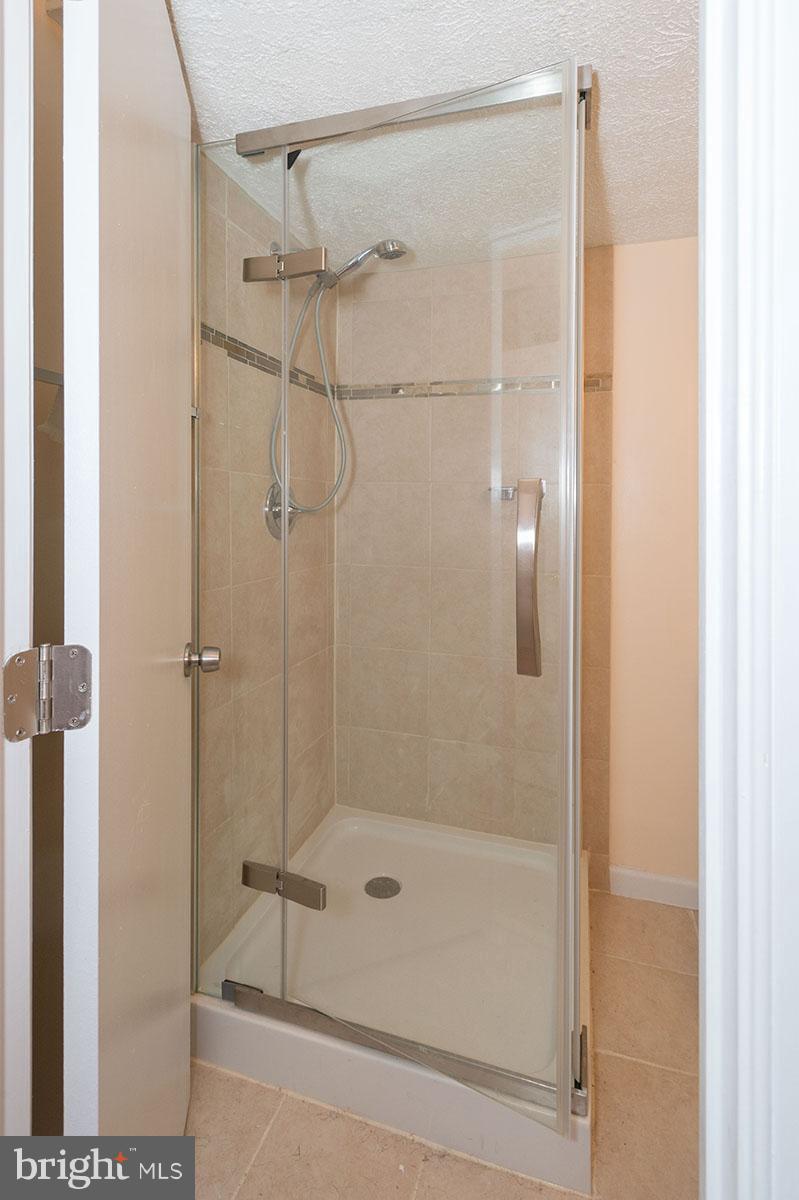 6725 Pyramid Way Columbia, MD 21044 - Photo 23 of 26 Bath