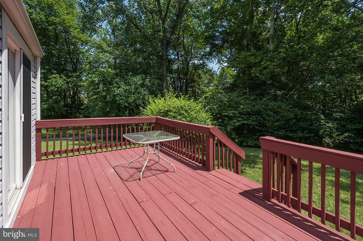 6725 Pyramid Way Columbia, MD 21044 - Photo 25 of 26 Deck