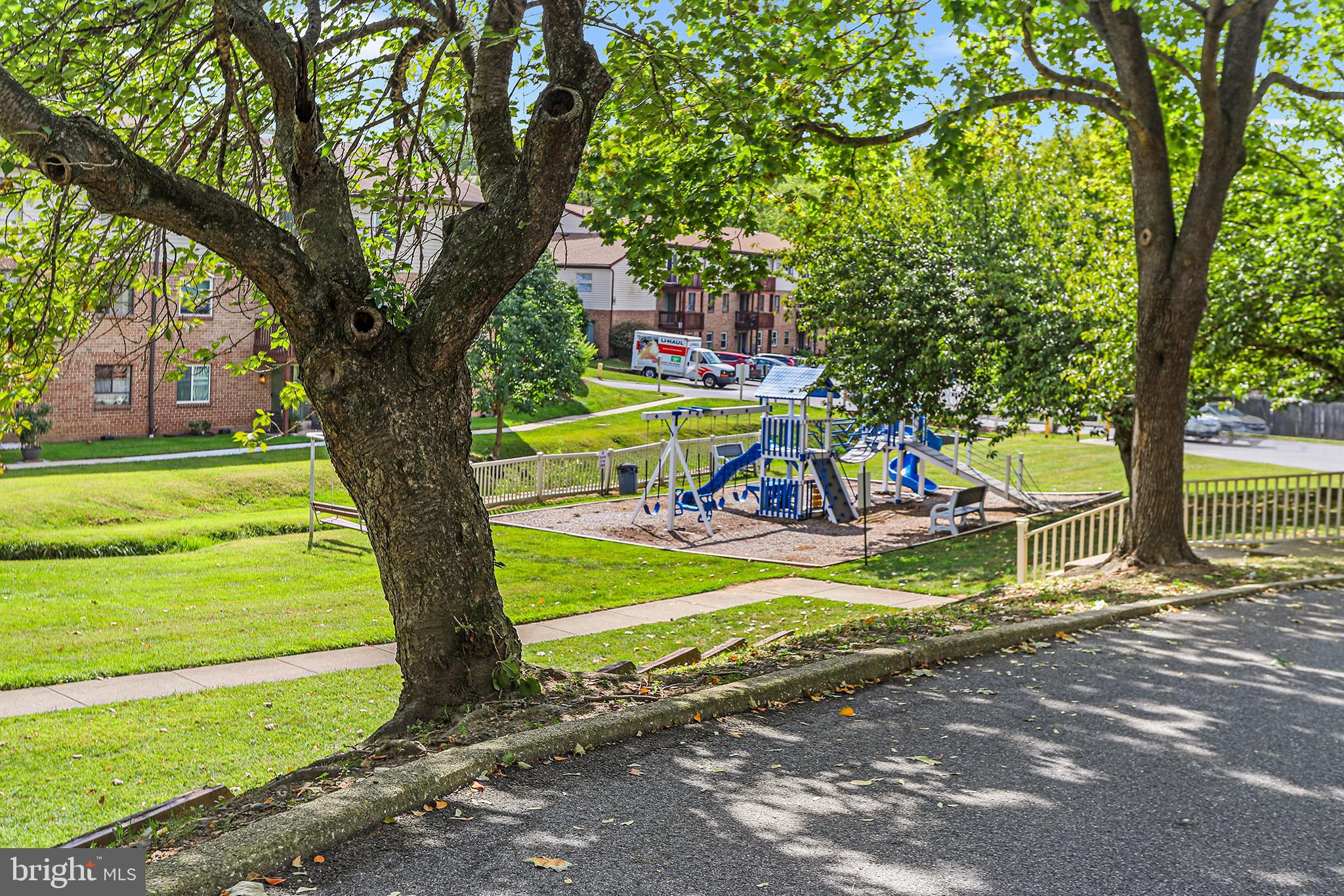 280 Bridgewater Road, Unit D4 Brookhaven, PA 19015 - Photo 14 of 15 a view of a park with large trees
