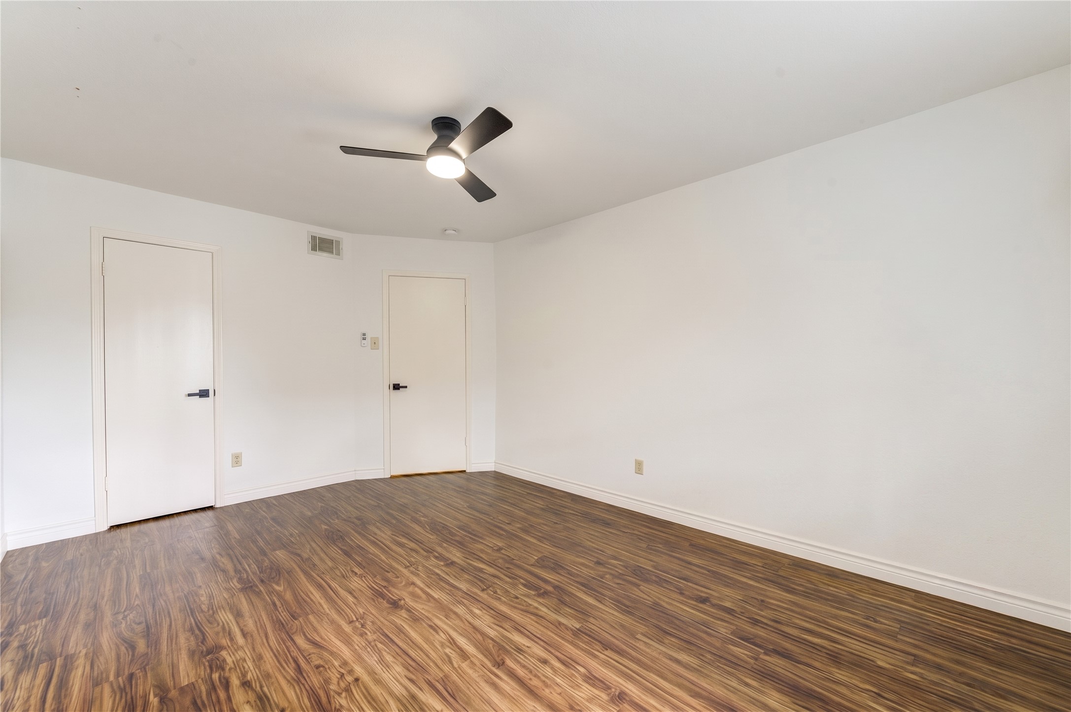 830 Threadneedle Street, Unit 224 Houston, TX 77079 - Photo 11 of 42 Gallery Image 11