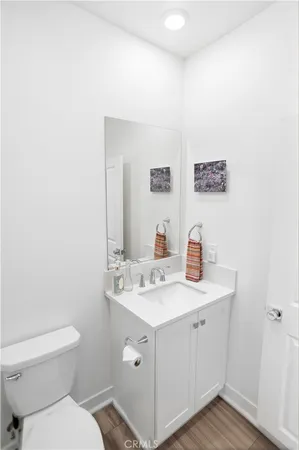 $575,000 | 27465 Chamise Place, Valencia, CA 91381