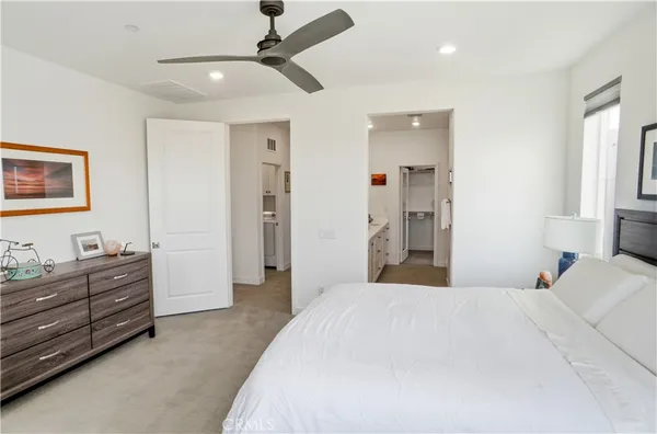 $575,000 | 27465 Chamise Place, Valencia, CA 91381