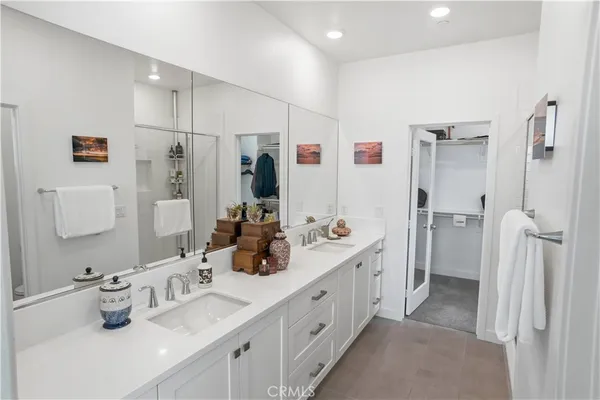 $575,000 | 27465 Chamise Place, Valencia, CA 91381