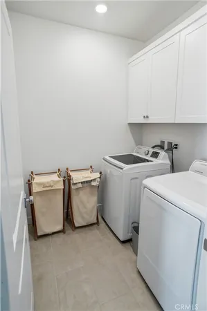 $575,000 | 27465 Chamise Place, Valencia, CA 91381