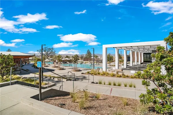 $575,000 | 27465 Chamise Place, Valencia, CA 91381