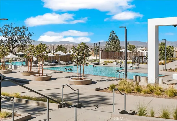 $575,000 | 27465 Chamise Place, Valencia, CA 91381