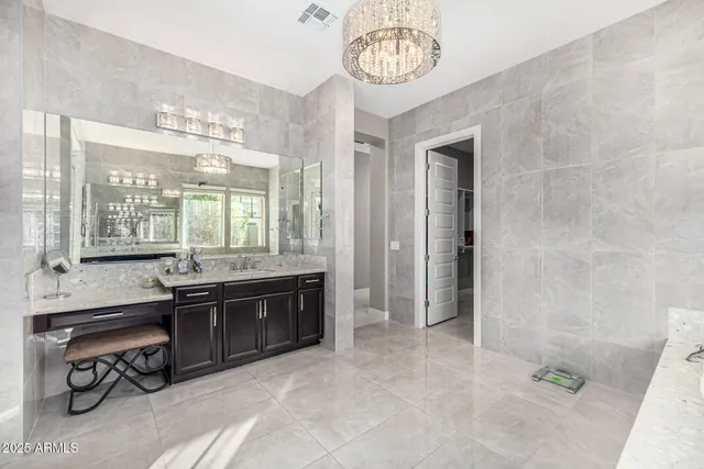 $2,500,000 | 2087 East Aris Drive, Gilbert, AZ 85298