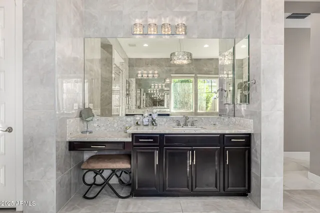 $2,500,000 | 2087 East Aris Drive, Gilbert, AZ 85298