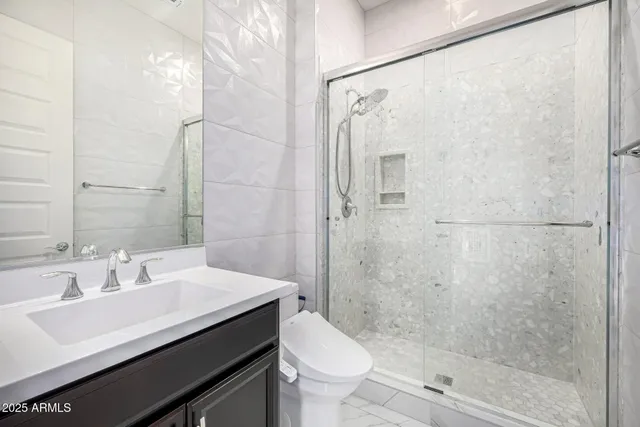 $2,500,000 | 2087 East Aris Drive, Gilbert, AZ 85298