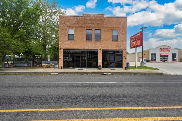 $450,000 | 110 West Main Street, Cumby, TX 75433