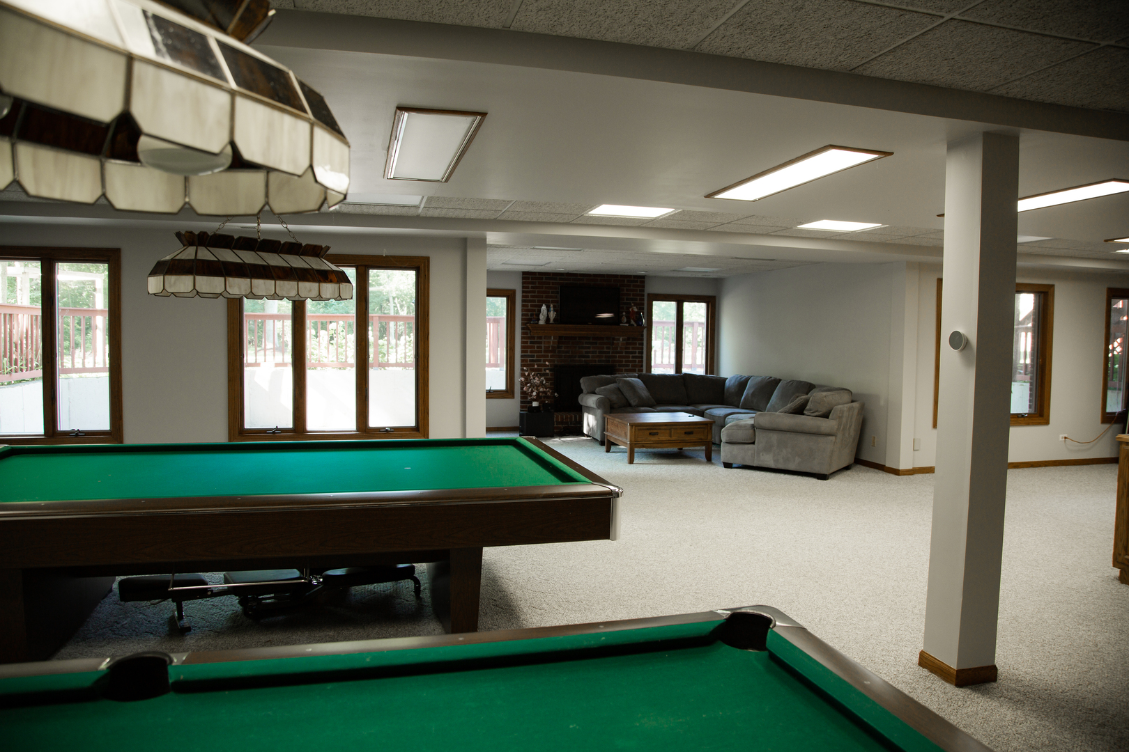 28W130 Roosevelt Road Winfield, IL 60190 - Photo 48 of 54 a living room with furniture and a pool table