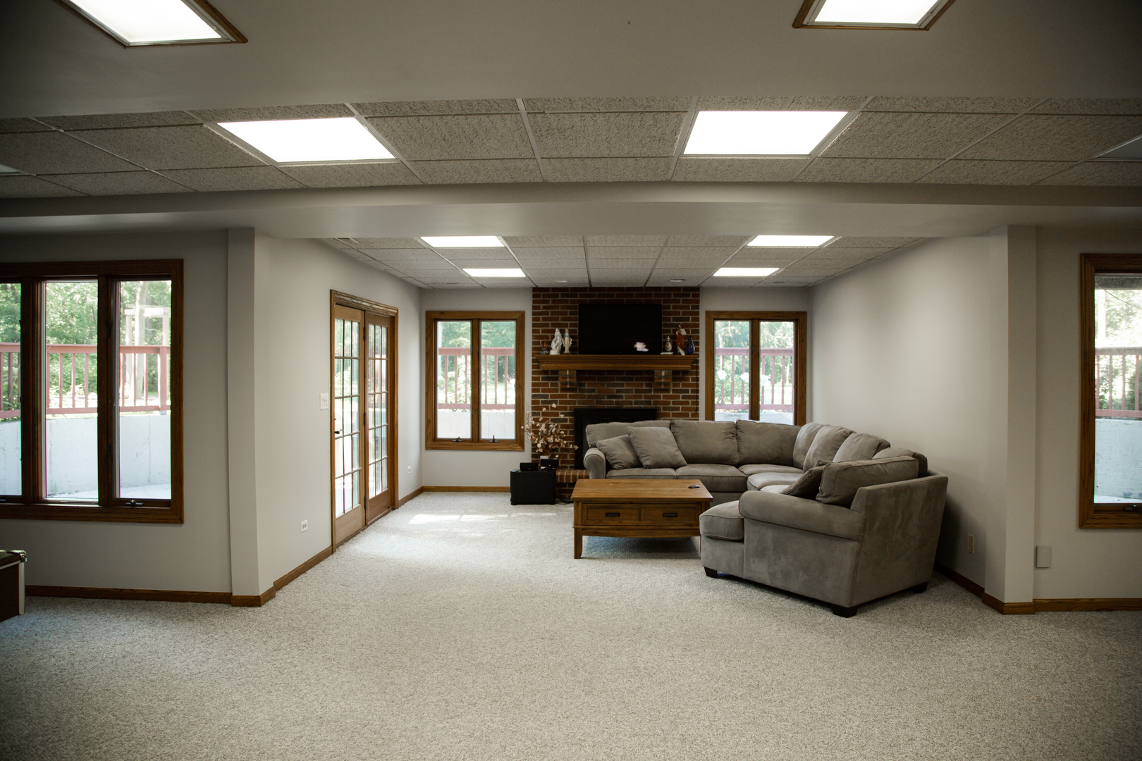 28W130 Roosevelt Road Winfield, IL 60190 - Photo 49 of 54 a living room with furniture and large windows