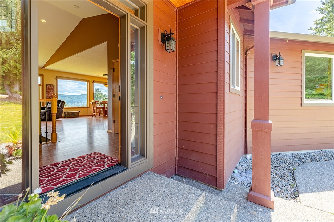 880 Sandy Bend Road Castle Rock, WA 98611 - Photo 34 of 37 Gallery Image 34
