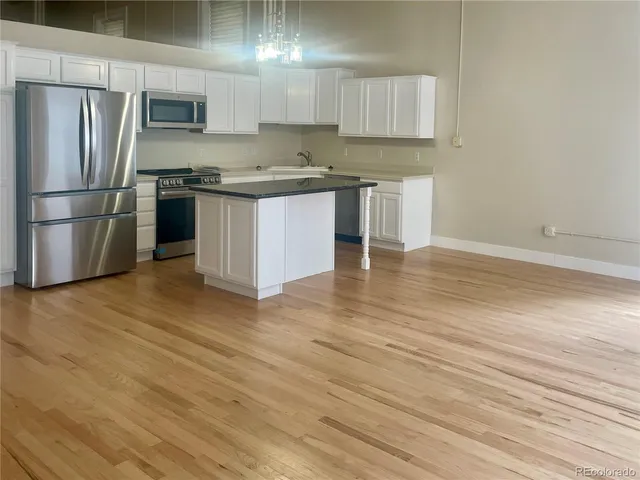 $2,200 | 1555 California Street, Unit 312, Denver, CO 80202