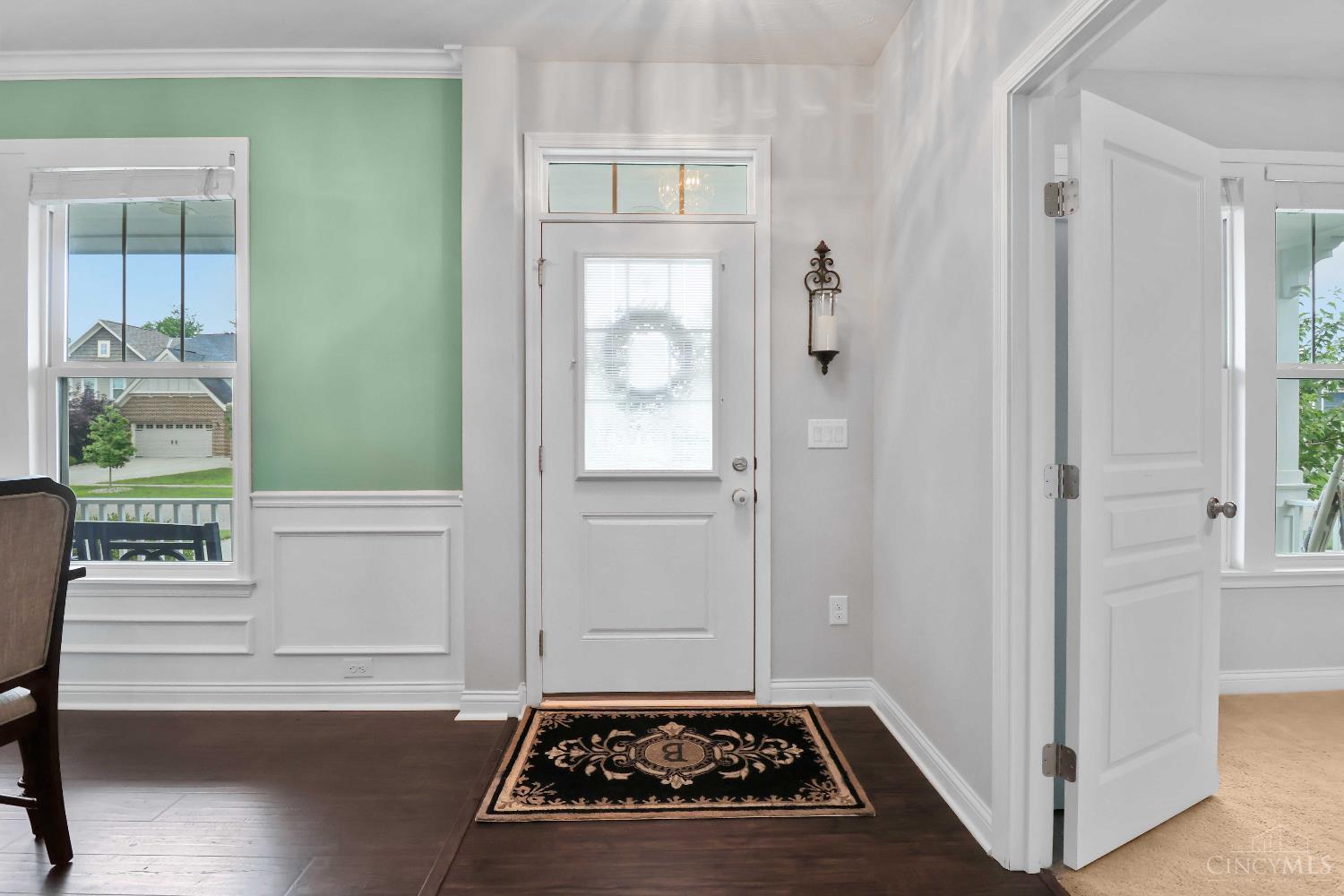 196 Decatur Lane Loveland, OH 45140 - Photo 3 of 41 Gallery Image 3