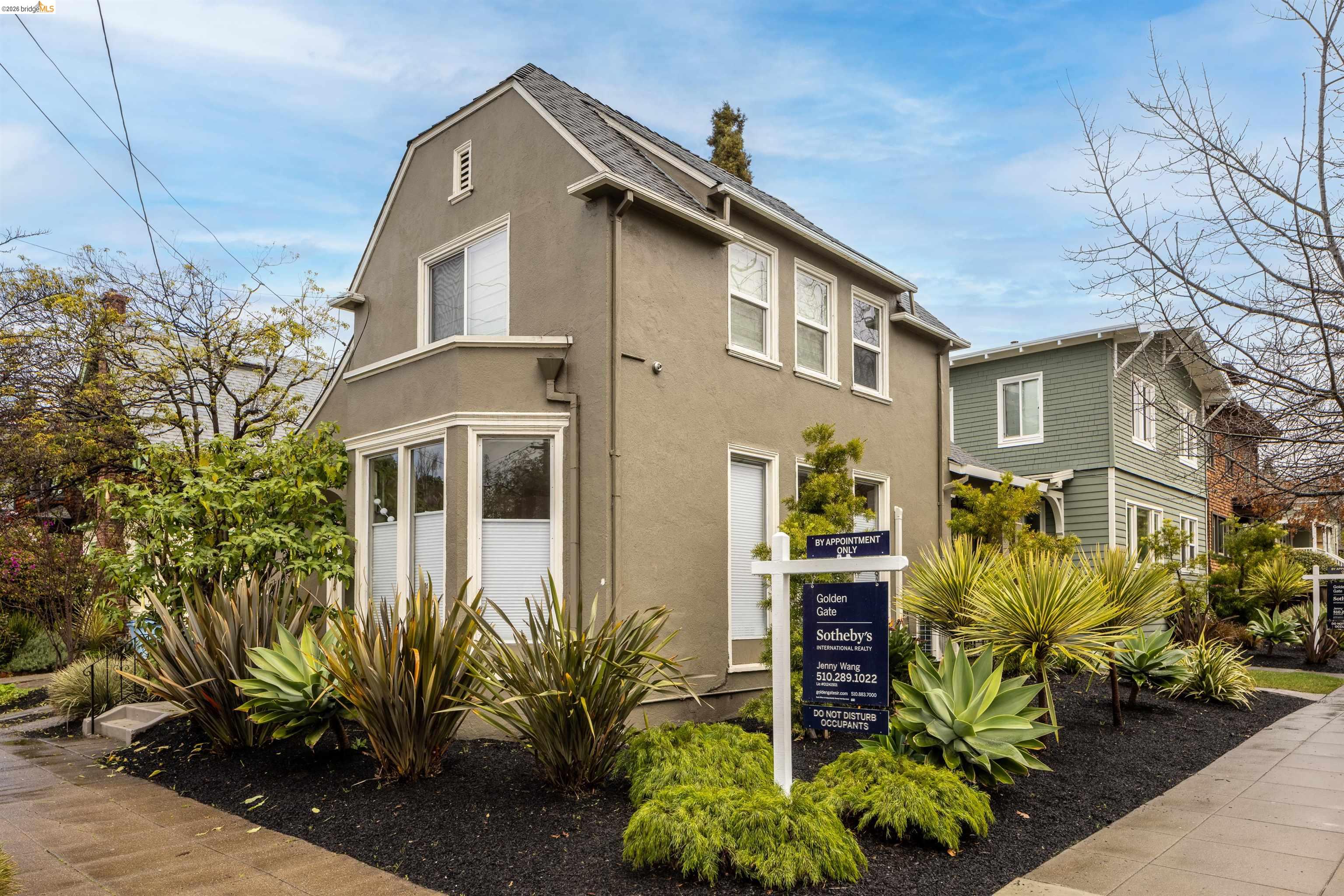 2935 Florence Street Berkeley, CA 94705 - Photo 3 of 38