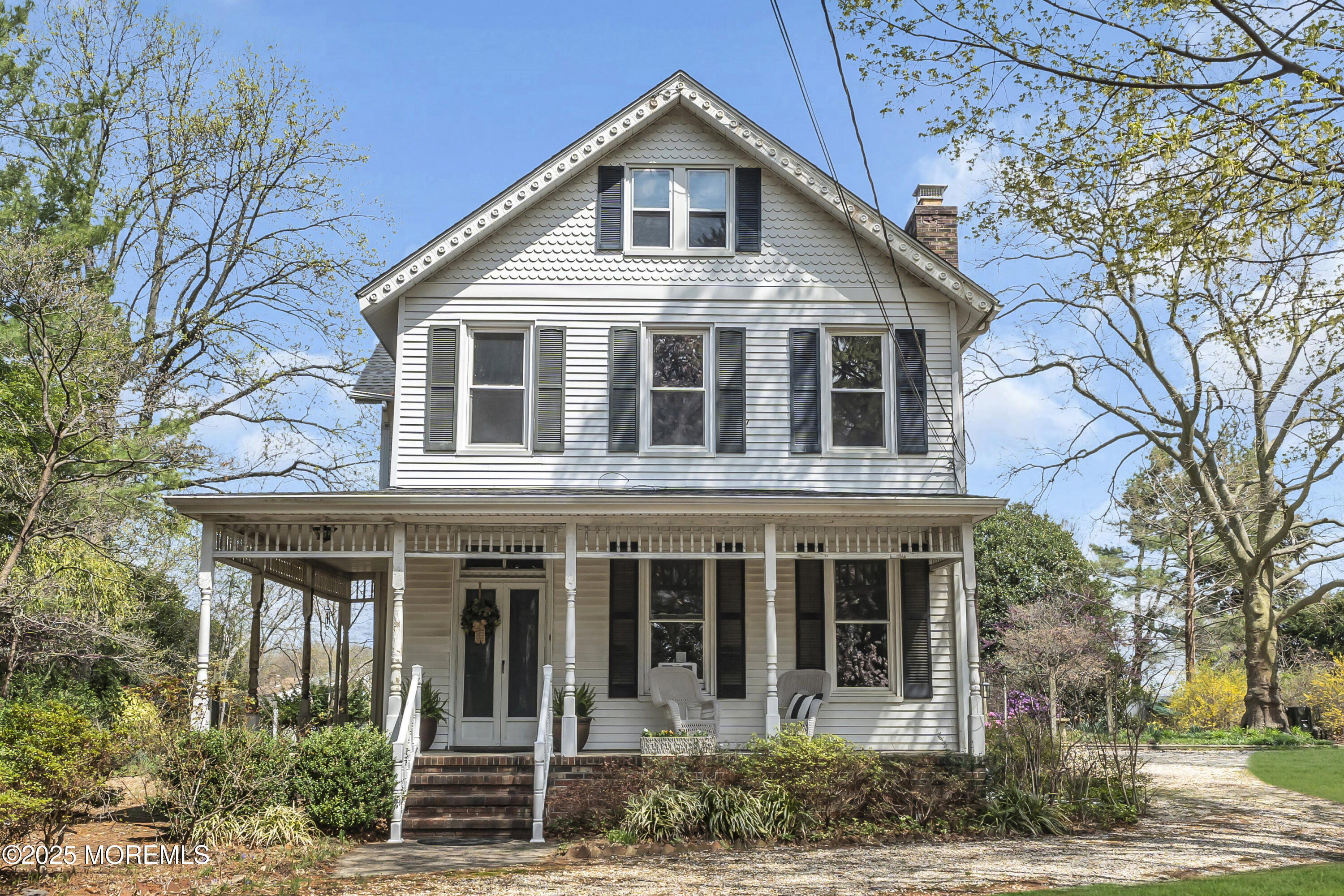 627 Beers Street Hazlet, NJ 07730 - Photo 5 of 64 a front view of a house with a yard