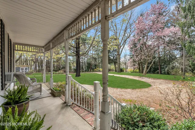 a view of a garden with pathway