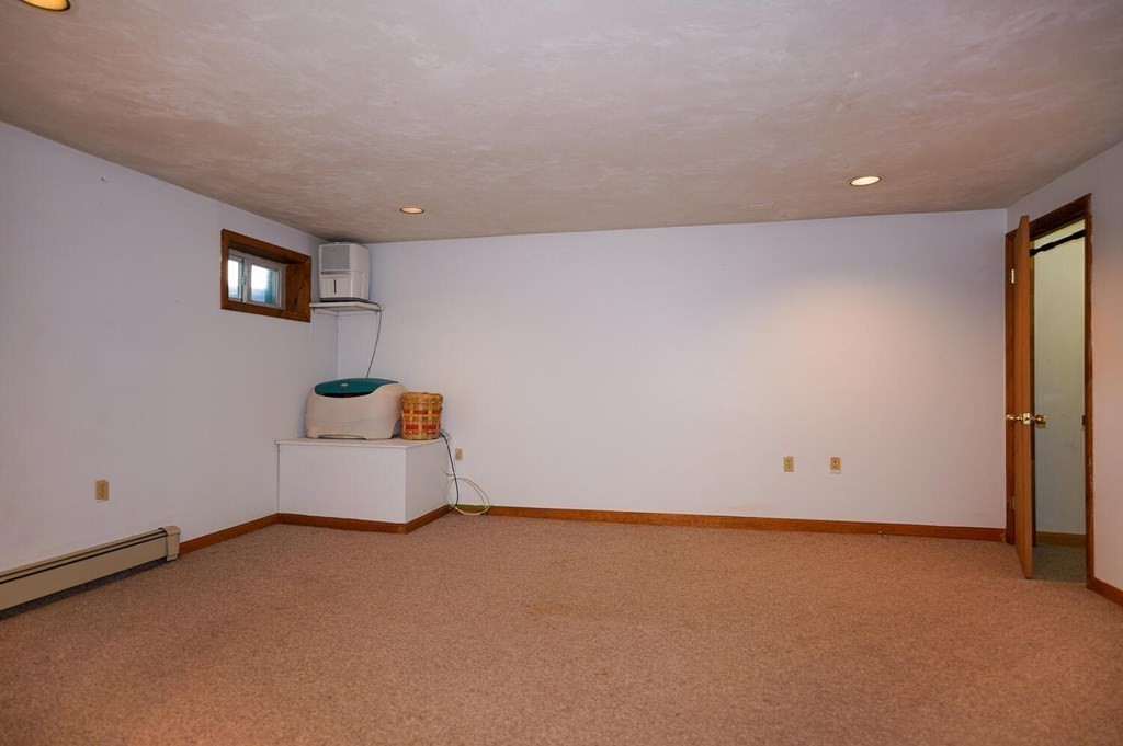 36 Hollywood Road Winchester, MA 01890 - Photo 27 of 29 Gallery Image 27