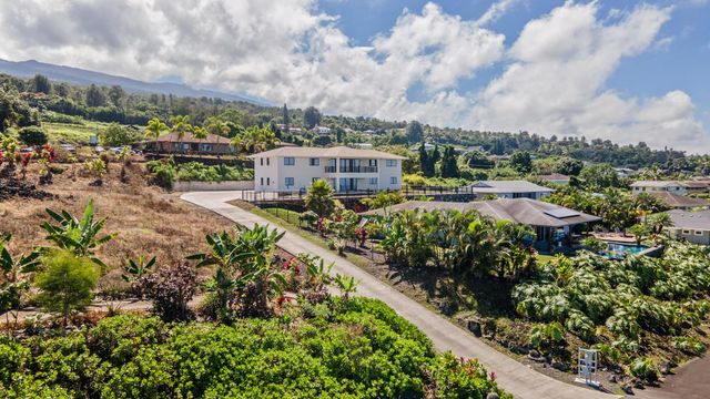 $3,599,000 | 73-4289 Iliili Street, Kailua-Kona, HI 96740