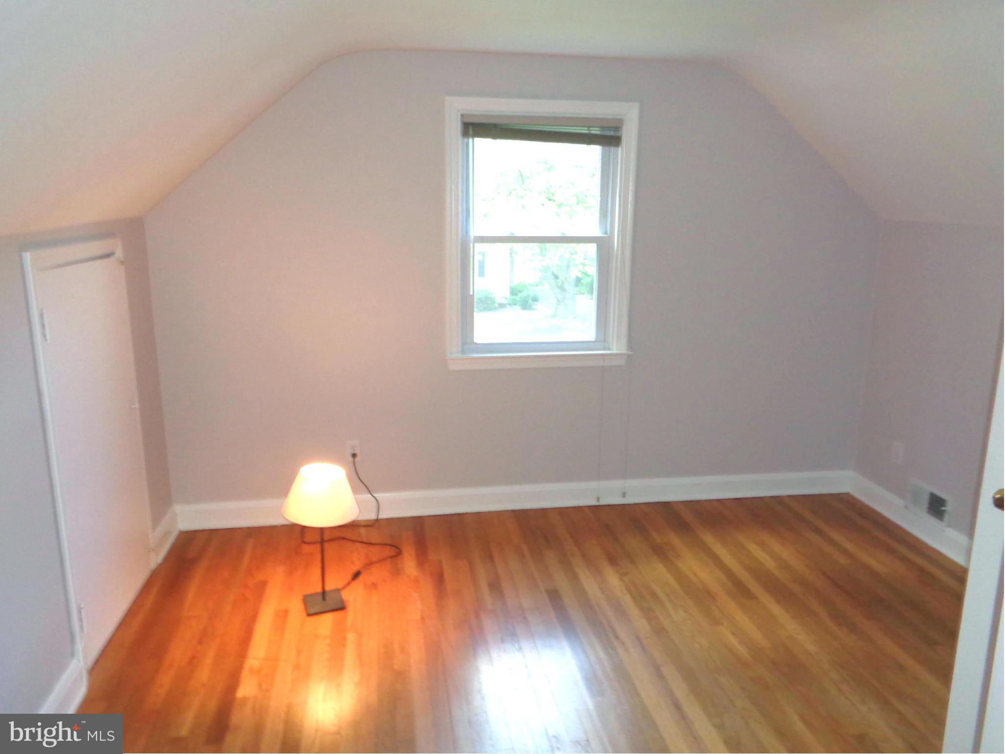 417 Brook Road Baltimore, MD 21286 - Photo 16 of 28 Bedroom