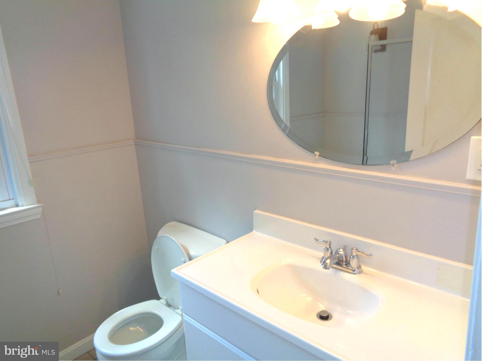 417 Brook Road Baltimore, MD 21286 - Photo 18 of 28 Bath