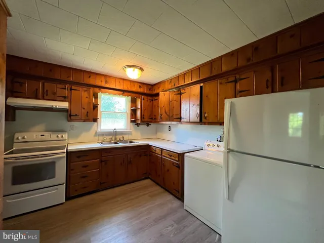 $2,050 | 3081 Horseshoe Trail, Chester Springs, PA 19425