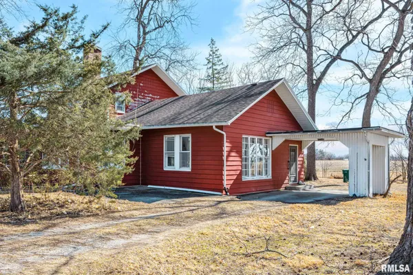 $185,000 | 2350 East Fremont Street, Galesburg, IL 61401
