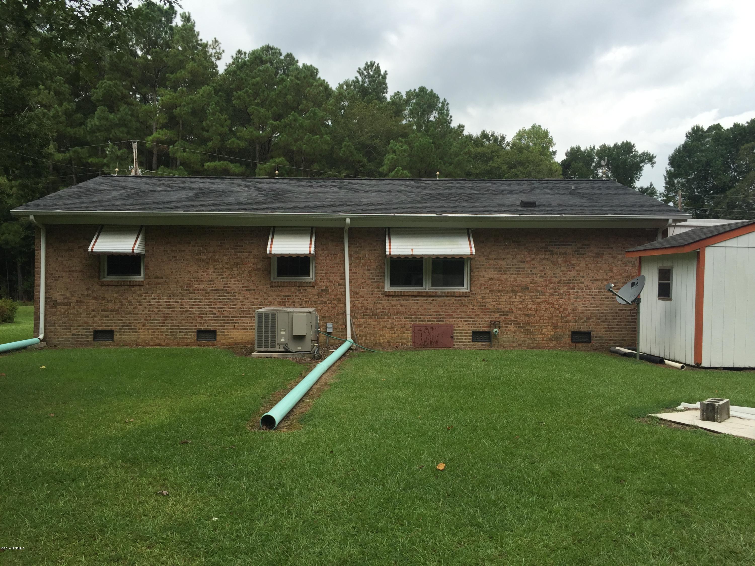 1445 Patterson Road Kinston, NC 28504 - Photo 16 of 19 IMG_6541