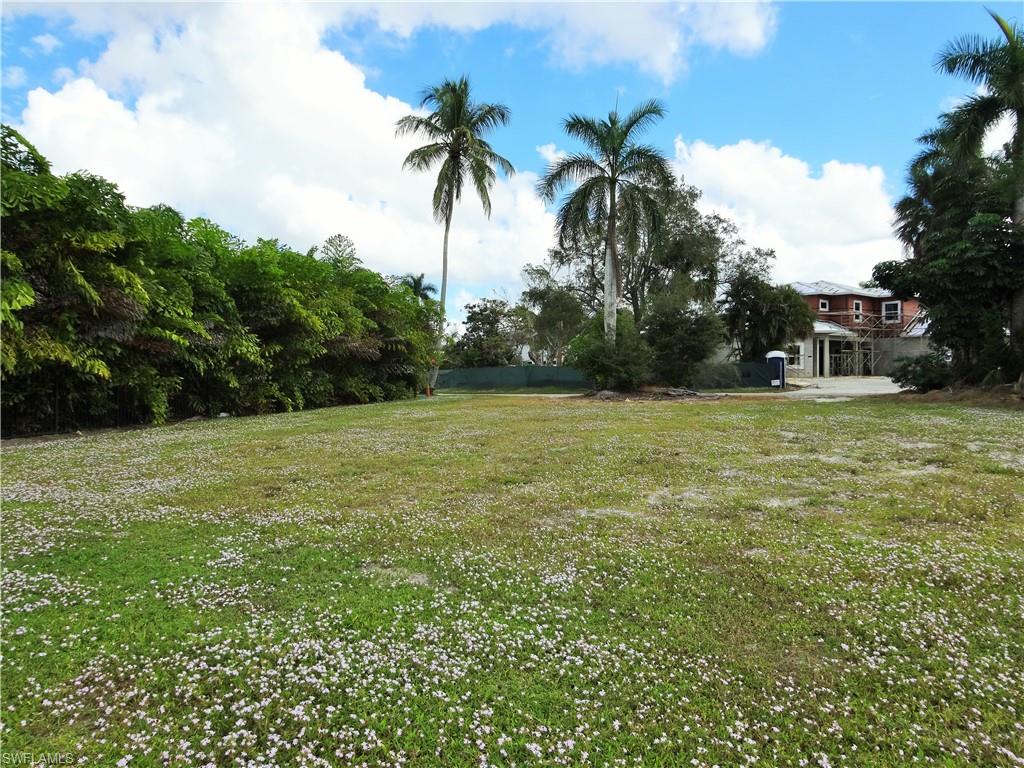 610 Banyan Circle Naples, FL 34102 - Photo 6 of 15 a view of a garden