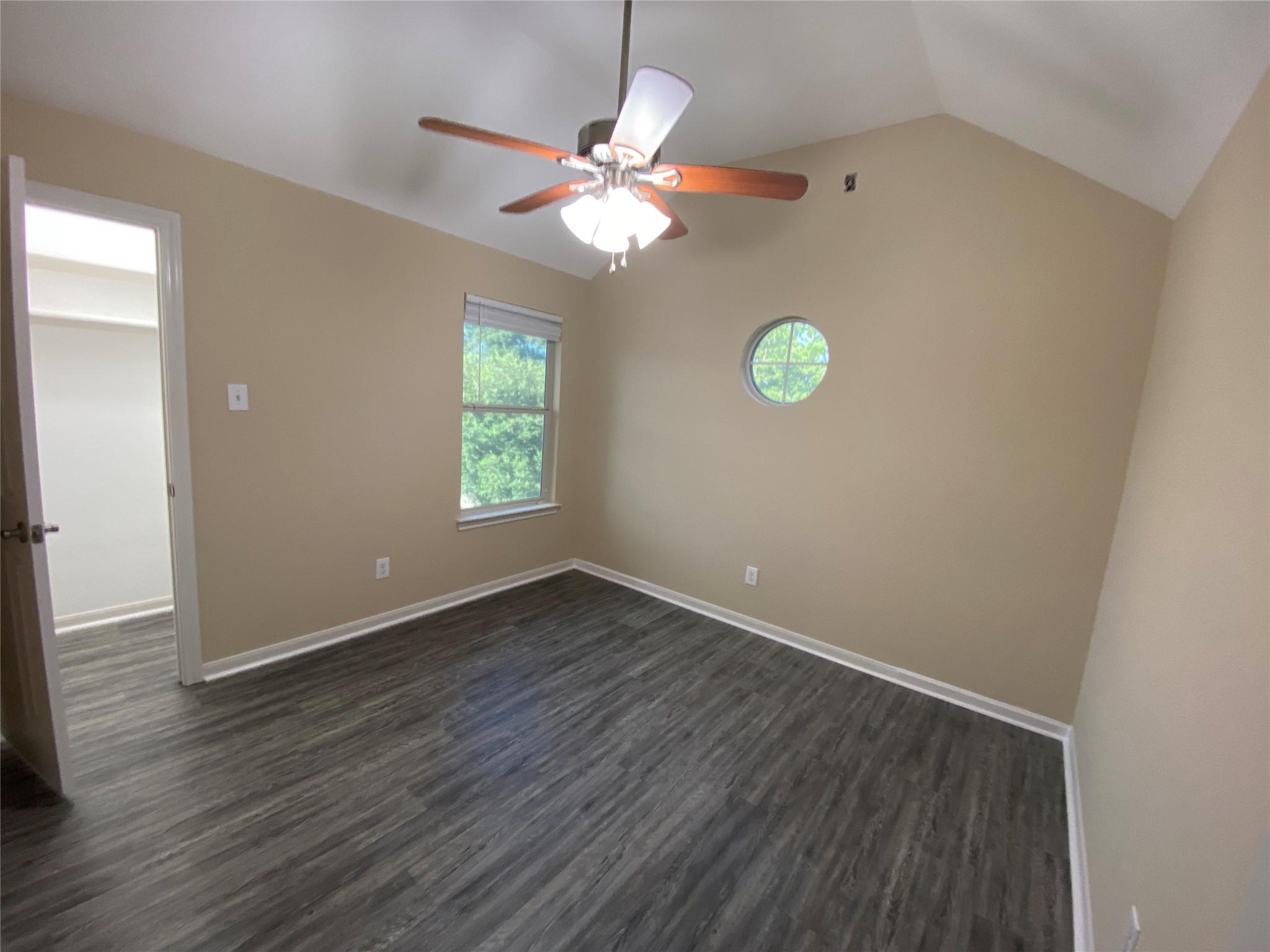4903 Summer Ridge Drive Conroe, TX 77303 - Photo 18 of 32