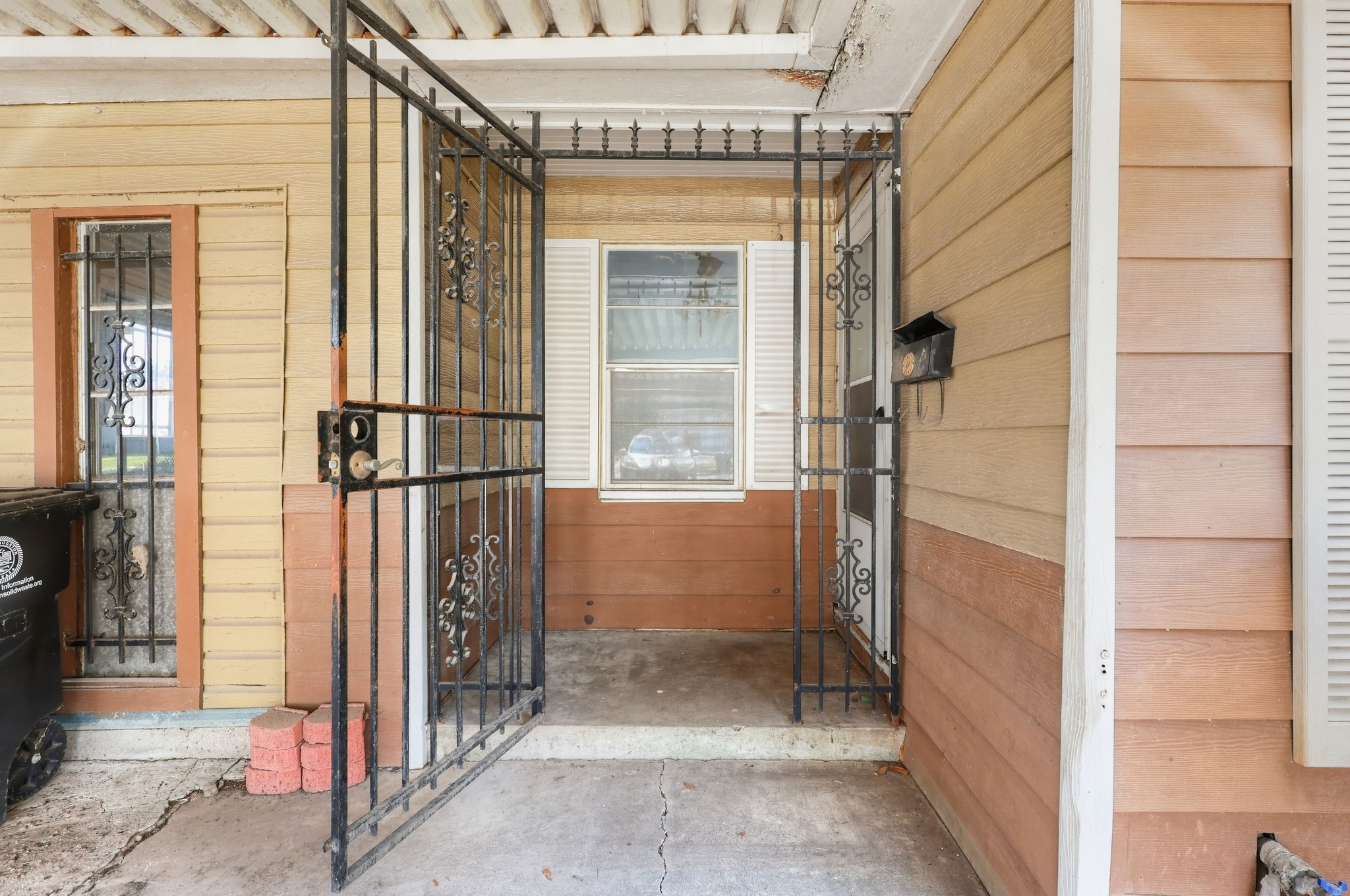 3815 Zephyr Street Houston, TX 77021 - Photo 5 of 32 Gallery Image 5
