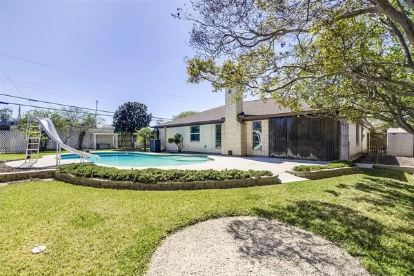 $350,000 | 701 Del Mar Lane, Arlington, TX 76012