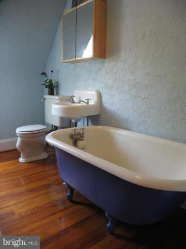 404 Marlow Road Baltimore, MD 21218 - Photo 27 of 30 Bath #3
