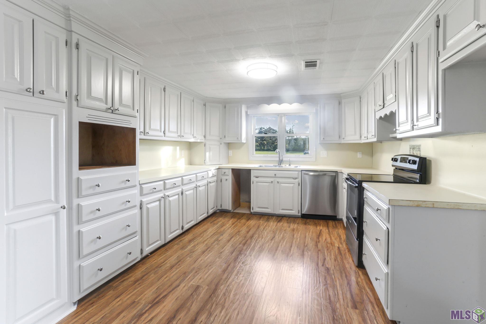 45160 Fontenot Road St. Amant, LA 70774 - Photo 5 of 10 Gallery Image 5