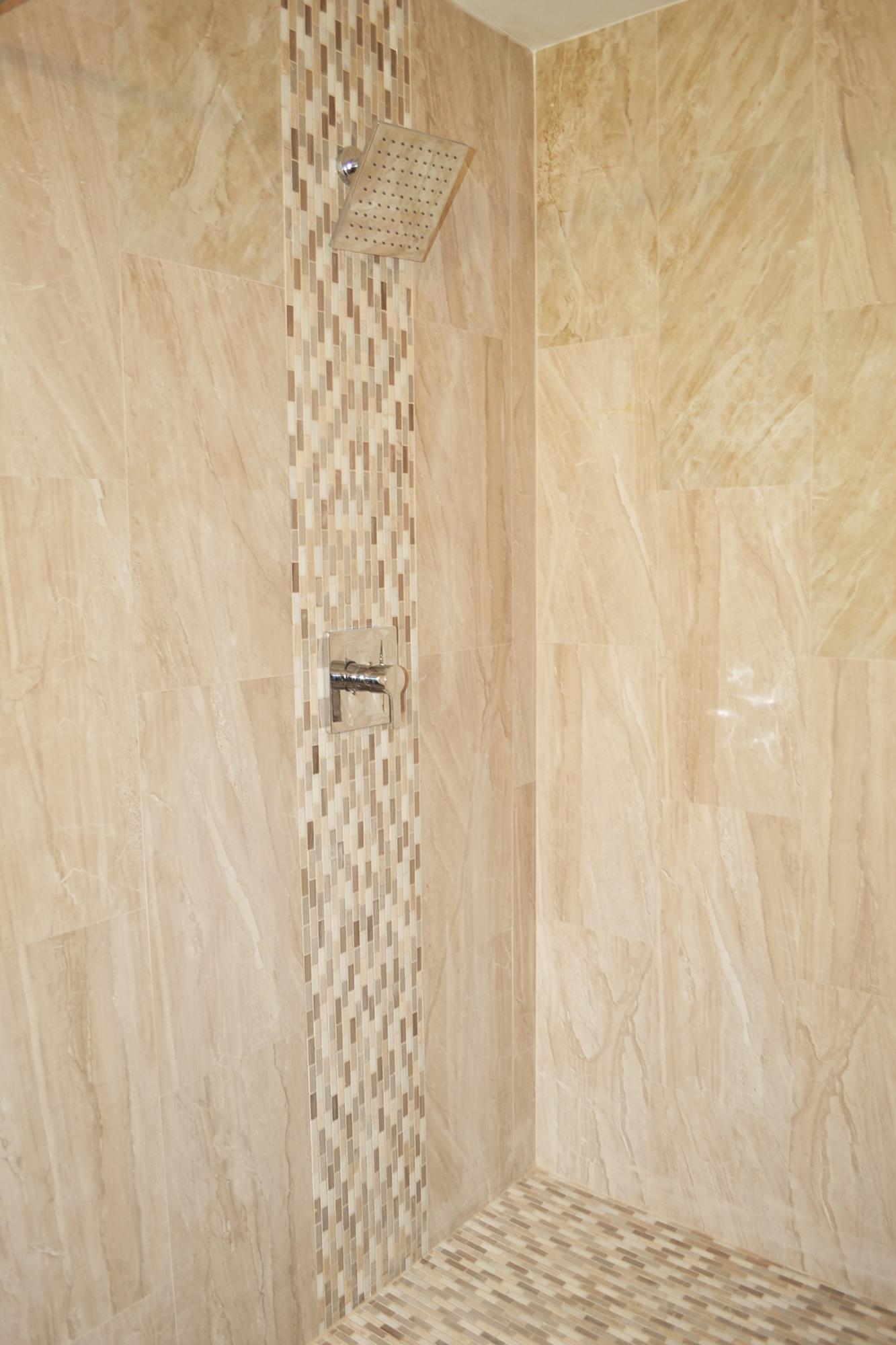 9540 El Clair Ranch Road Boynton Beach, FL 33437 - Photo 19 of 26 a bathroom with a shower curtain