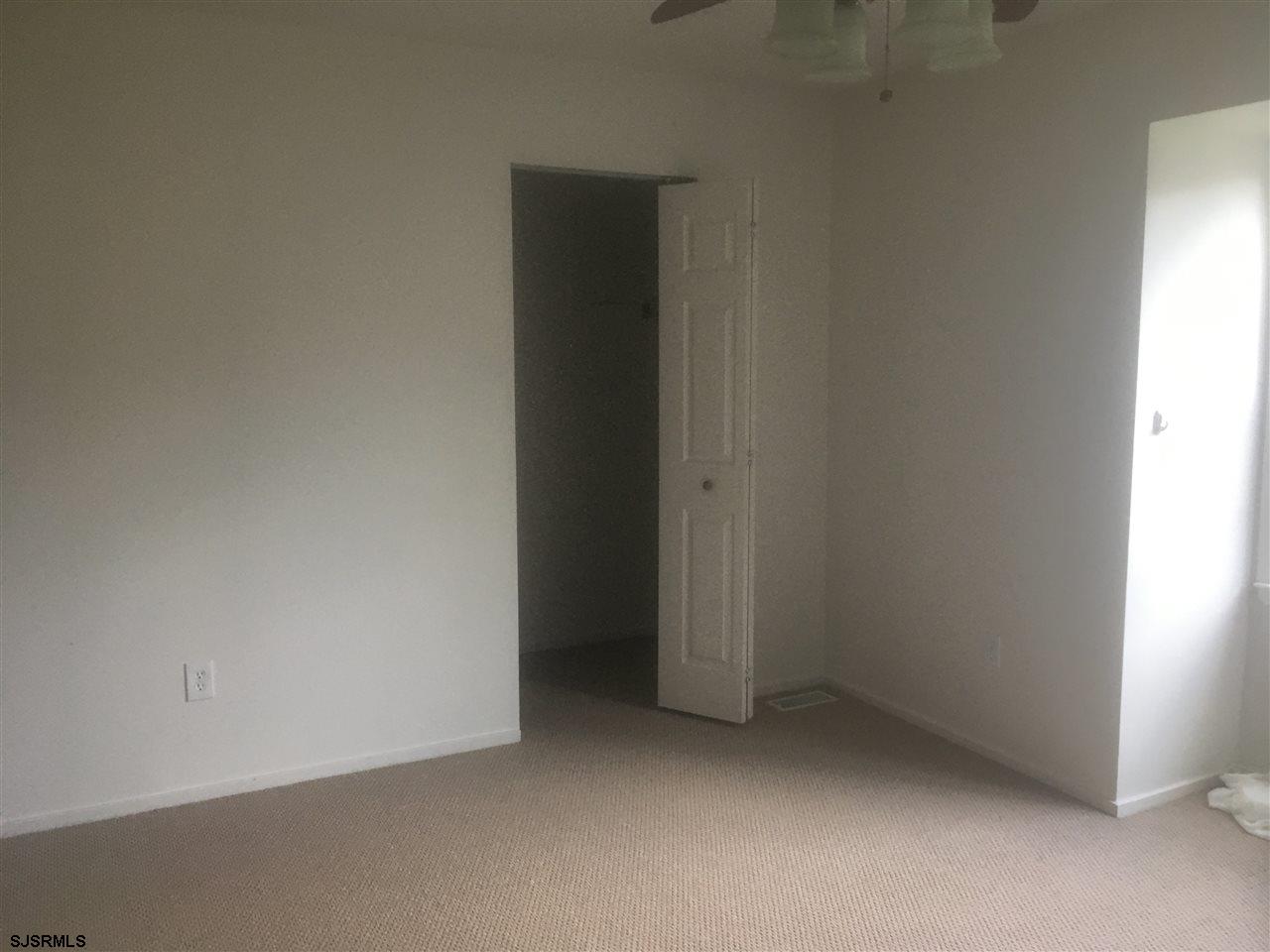 15 Cambridge Condos, Unit 15 Egg Harbor Township, NJ 08234 - Photo 11 of 14