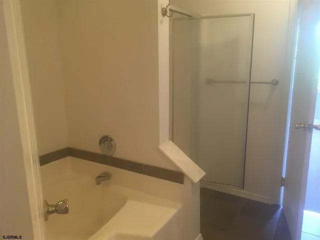 $2,000 | 15 Cambridge Condos, Unit 15, Egg Harbor Township, NJ 08234