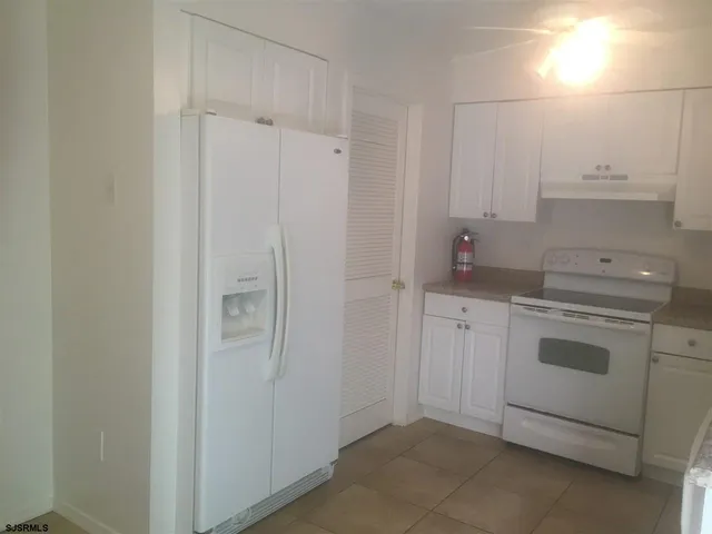 $2,000 | 15 Cambridge Condos, Unit 15, Egg Harbor Township, NJ 08234