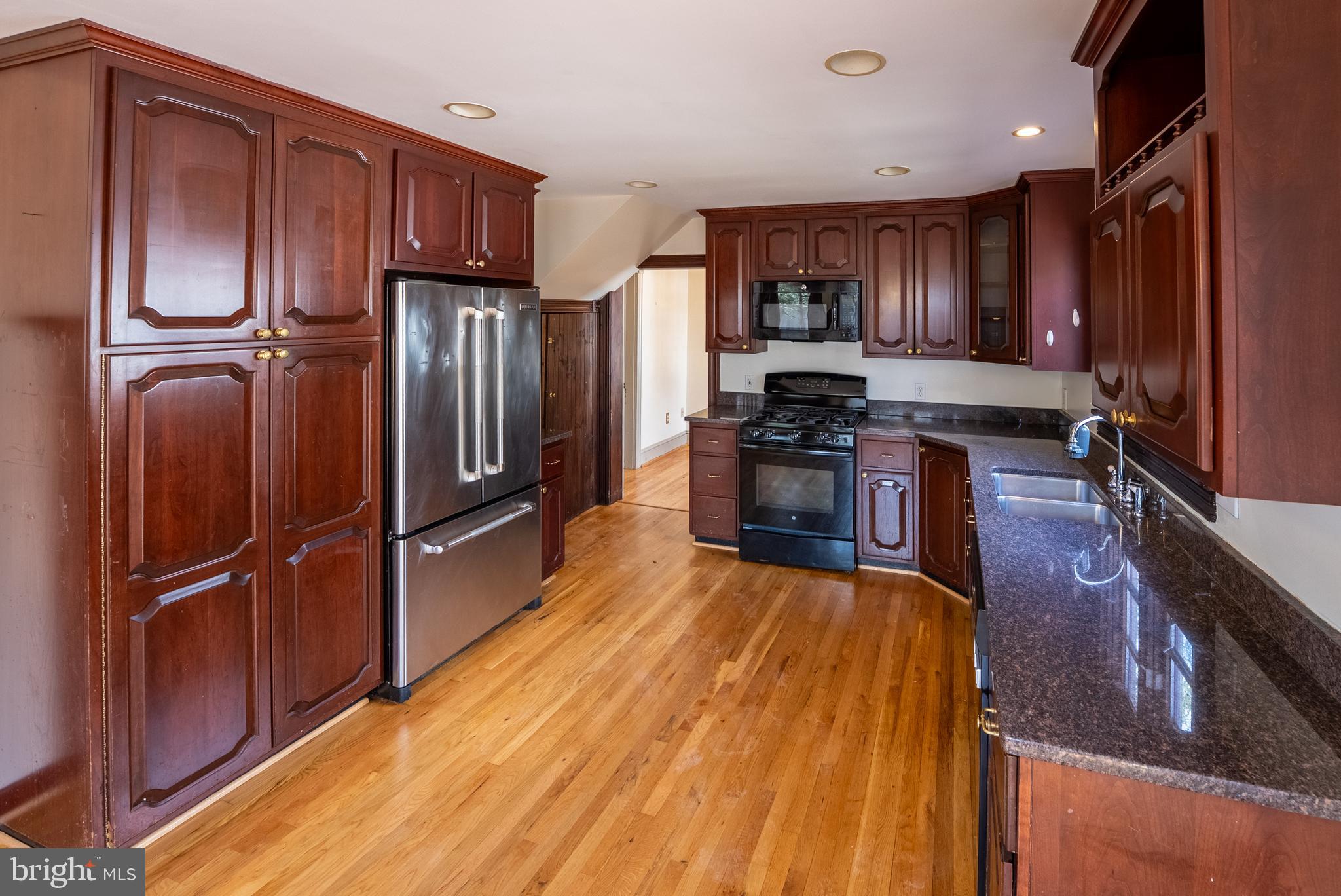 2201 Salisbury Road Silver Spring, MD 20910 - Photo 4 of 28