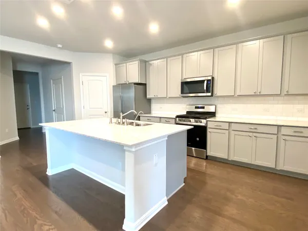 $2,200 | 1836 Cantonata Drive, Leander, TX 78641