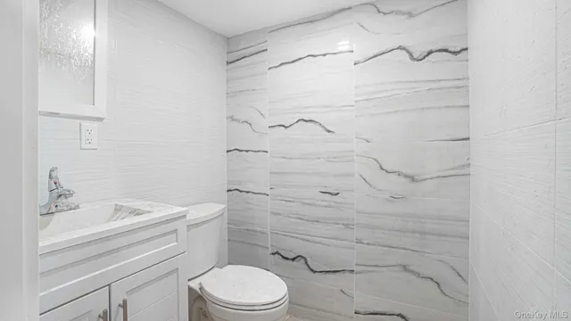 $1,200,000 | 1011 East 221st Street | Williamsbridge