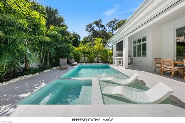 $4,250,000 | 1105 Hollygate Lane, Naples, FL 34103