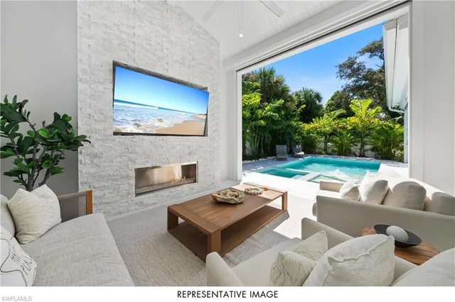 $4,250,000 | 1105 Hollygate Lane, Naples, FL 34103
