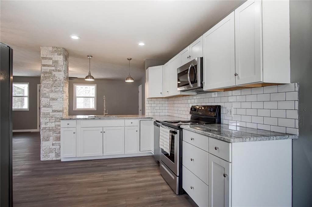 2933 Troy Road Springfield, OH 45504 - Photo 12 of 33