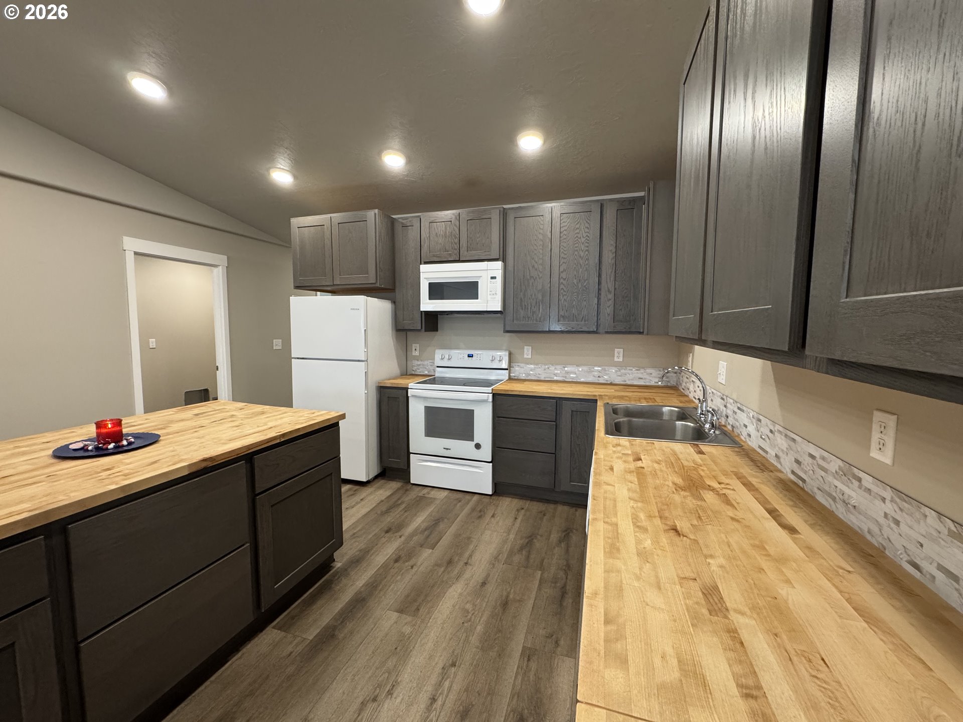 1268 Southwest 12th Street Pendleton, OR 97801 - Photo 11 of 27